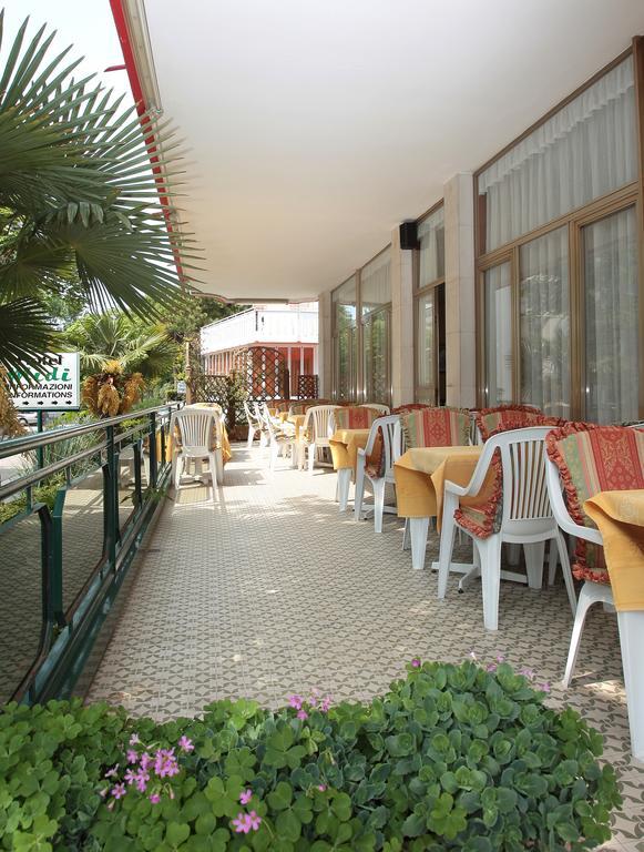 Hotel Midi Lido di Jesolo Exterior photo